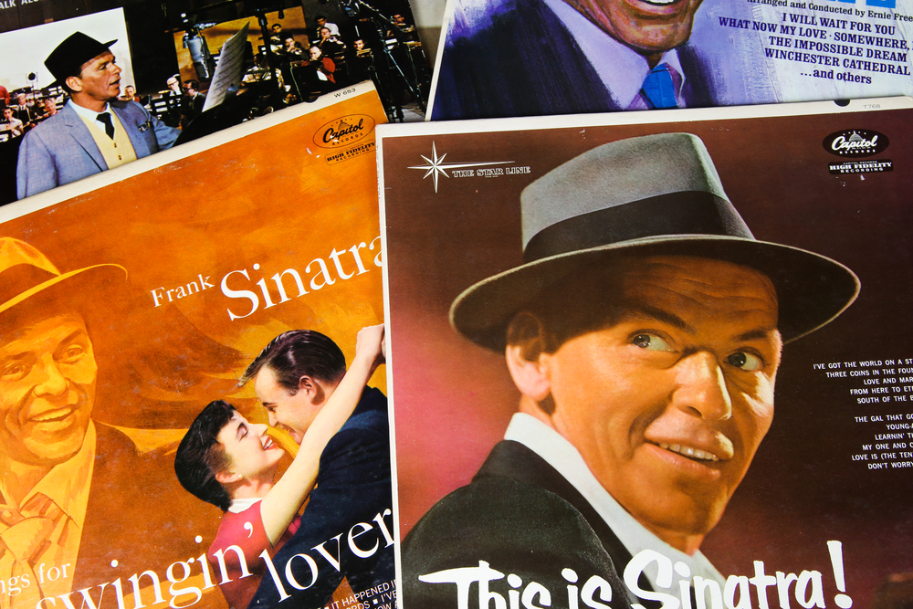 Frank Sinatra, The Girl Next Door. Il cantante racconta sempre una storia