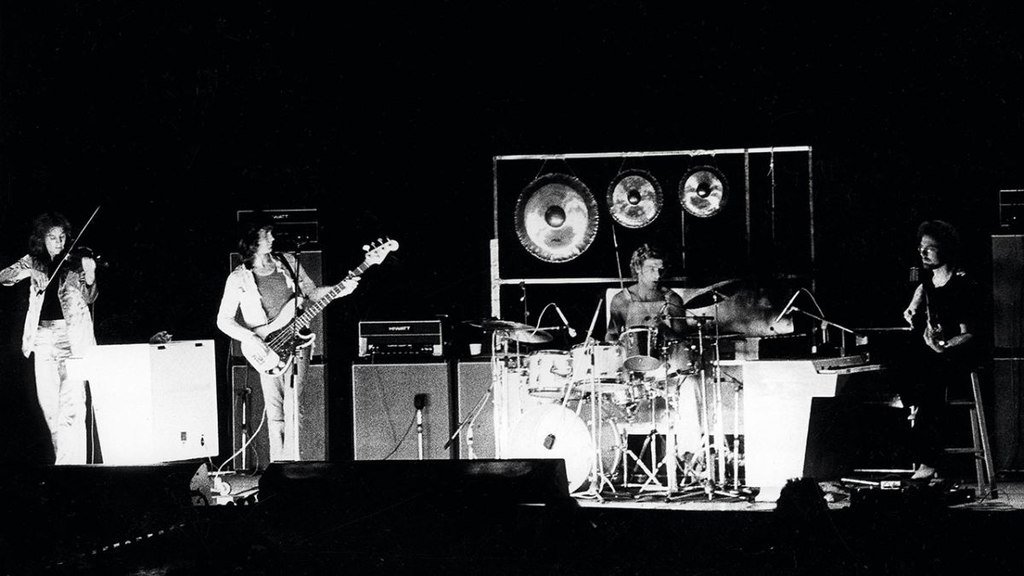 King_Crimson_Playing_in_1973